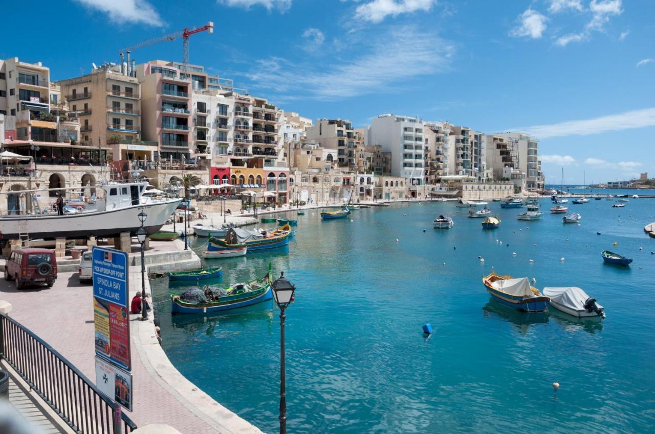 Modern Apartment Steps To St George'S Bay St. Julian's Exterior foto
