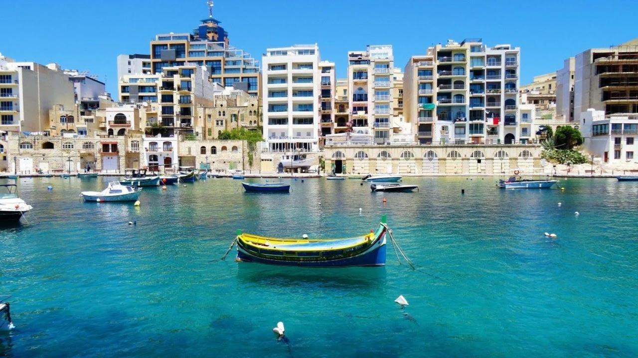 Modern Apartment Steps To St George'S Bay St. Julian's Exterior foto